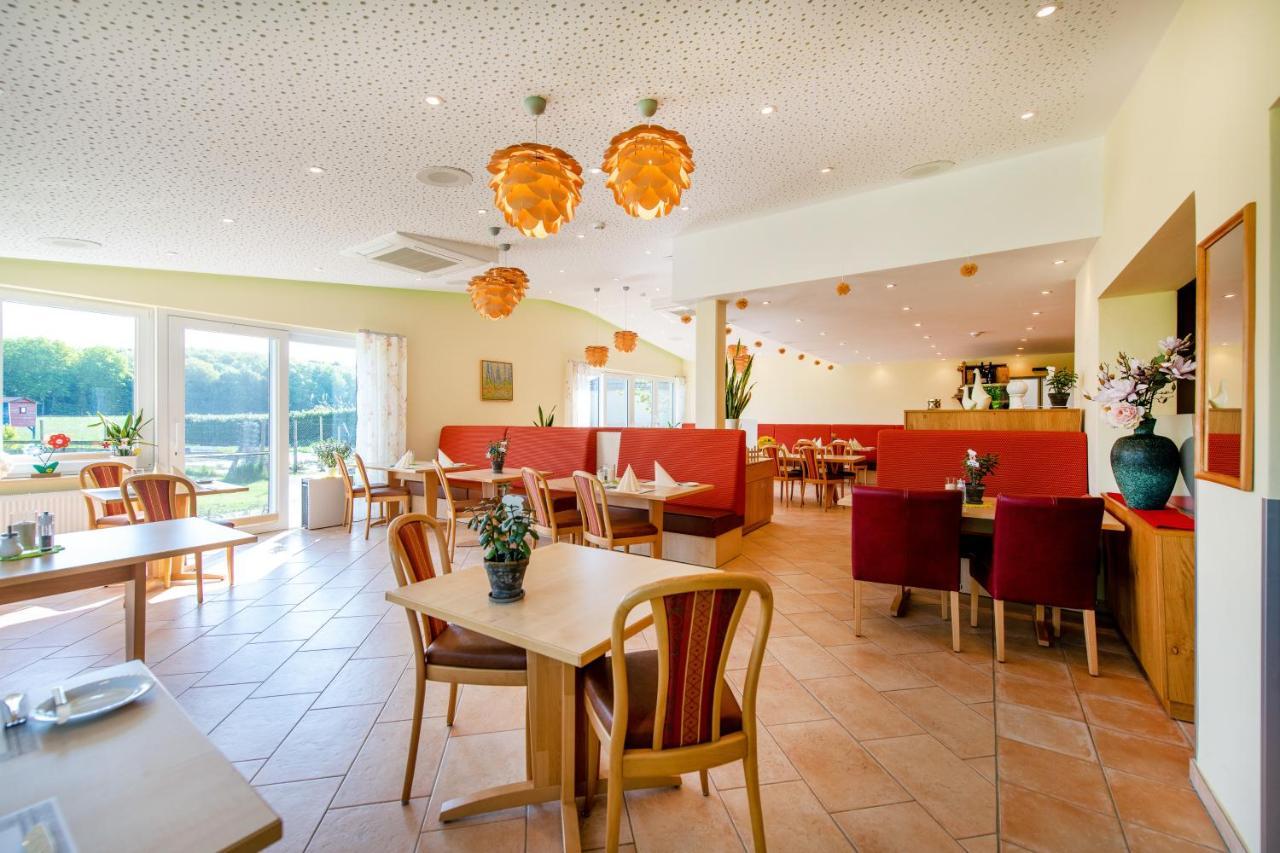 Waldesblick, Hotel-Restaurant Lahr  Esterno foto